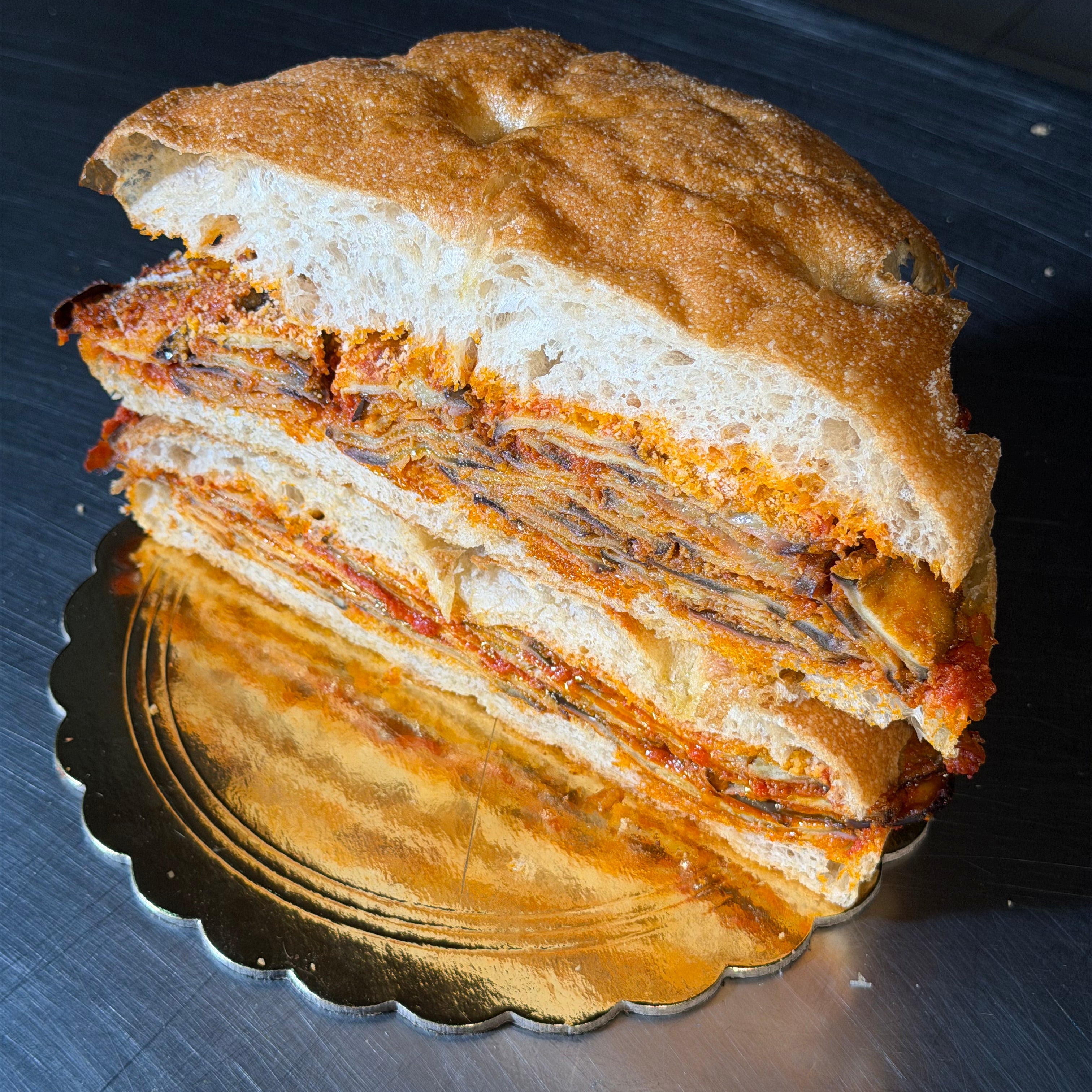 Pizza nel rutiello con Parmigiana